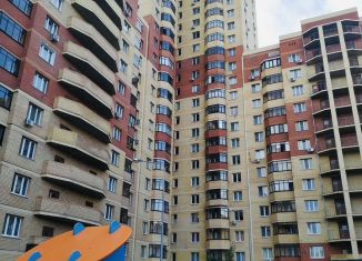 Продается двухкомнатная квартира, 66 м2, Казань, улица Баки Урманче, 5, ЖК Солнечный Город