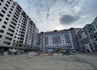 Продам 4-ком. квартиру, 125 м2, Хасавюрт, улица Чкалова, 111