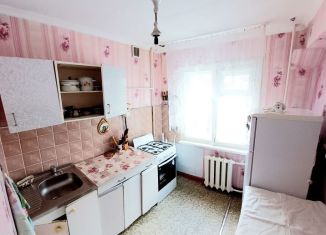 Сдается в аренду 3-ком. квартира, 54 м2, Омск, Космический проспект, 2