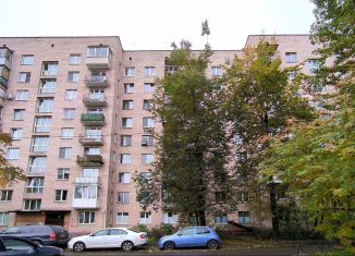 Сдаю в аренду трехкомнатную квартиру, 58 м2, Санкт-Петербург, проспект Космонавтов, 44, метро Звёздная