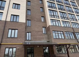 Продам 2-комнатную квартиру, 75 м2, Северная Осетия, Курская улица, 2А