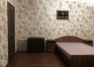 Сдается в аренду 3-комнатная квартира, 95 м2, Махачкала, улица Хачалова, 14