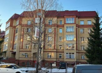 Трехкомнатная квартира на продажу, 76 м2, Киров, улица Красина, 5к3