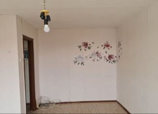 Продам 1-комнатную квартиру, 37 м2, Клинцы, улица Кирова, 138