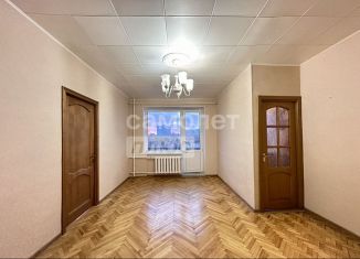 Продаю 2-ком. квартиру, 45 м2, Москва, Варшавское шоссе, 18к3, Донской район