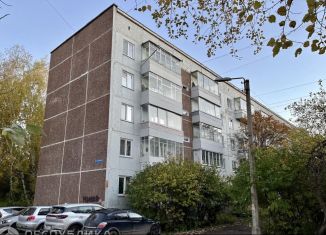 Продается 2-ком. квартира, 54.3 м2, Красноярск, улица Академгородок, 11, Октябрьский район