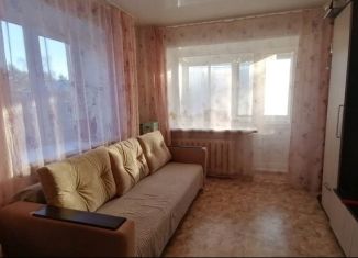 Продаю 2-ком. квартиру, 40 м2, Удмуртия, улица Курчатова, 12