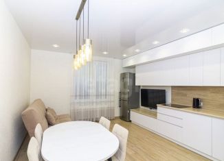 Продажа 3-ком. квартиры, 80 м2, Тюмень, улица Фармана Салманова, 16, ЖК Интеллект Квартал