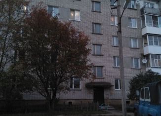 Продается 1-комнатная квартира, 28 м2, Ярцево, улица ЛММС, 3