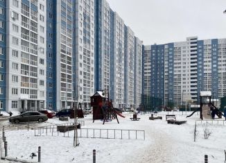 Продаю трехкомнатную квартиру, 82 м2, Тверь, улица Левитана, 58к6, ЖК Иллидиум-2