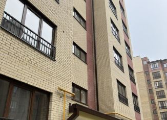 Продажа трехкомнатной квартиры, 105 м2, Владикавказ, улица Хадарцева, 10А, 12-й микрорайон