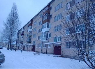 Продажа трехкомнатной квартиры, 59 м2, городской посёлок Мга, Комсомольский проспект, 62