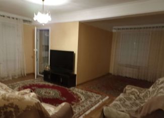 Сдаю 5-комнатную квартиру, 60 м2, Дагестан, улица Аскерханова, 16