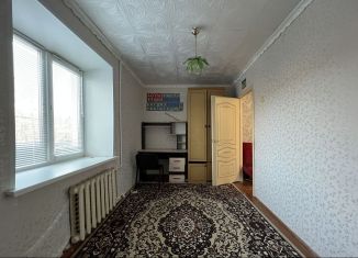 3-комнатная квартира в аренду, 52 м2, Азнакаево, улица Ямашева, 8