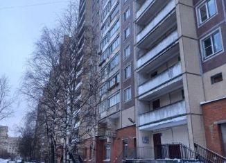 Продается 2-комнатная квартира, 49.3 м2, Санкт-Петербург, улица Олеко Дундича, 25к2, метро Шушары