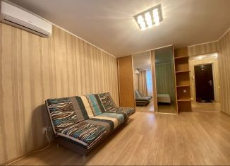 Сдается 1-ком. квартира, 42 м2, Уфа, улица Карла Маркса, 60/2