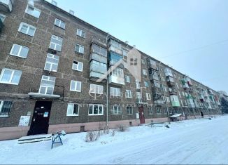 Сдам в аренду 2-комнатную квартиру, 43.7 м2, Кемеровская область, Пионерский проспект, 47