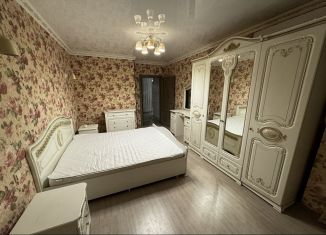 3-комнатная квартира на продажу, 102 м2, Симферополь, Севастопольская улица, ЖК Изумрудный