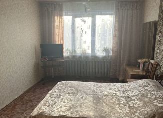 Продам трехкомнатную квартиру, 57 м2, Свердловская область, Комсомольская улица, 2А