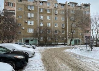 Продаю 4-комнатную квартиру, 88.5 м2, Элиста, микрорайон Молодёжный