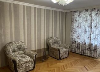 Сдается трехкомнатная квартира, 65 м2, Карачаево-Черкесия, улица Карла Маркса, 162Б