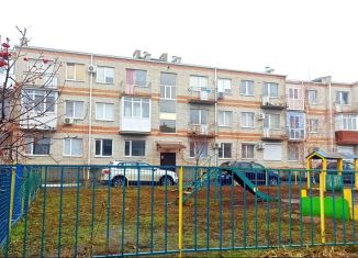 Продажа трехкомнатной квартиры, 61 м2, Таганрог, улица Генерала Армии Маргелова, 1к2