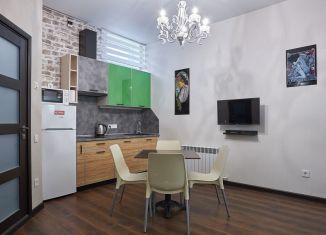 Сдается 1-ком. квартира, 42 м2, Севастополь, улица Пляж Омега, 4/5