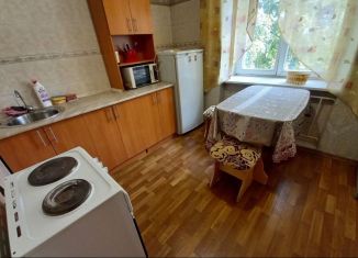 Сдается в аренду 1-ком. квартира, 36 м2, Иркутск, улица Чайковского, 20