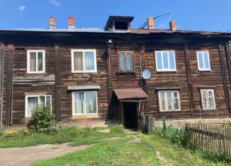 Трехкомнатная квартира на продажу, 44.1 м2, Сарапул, Пролетарская улица, 9