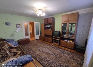 Продам трехкомнатную квартиру, 61.4 м2, Краснокамск, улица Комарова, 9