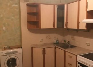 Сдам в аренду 2-комнатную квартиру, 53 м2, Серпухов, улица Ногина, 1А