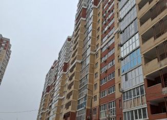 Продается двухкомнатная квартира, 62 м2, Липецкая область, улица Осканова, 2