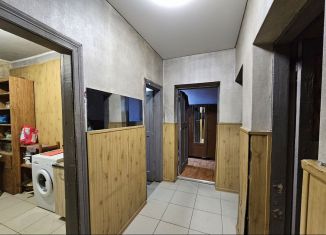 Продается 3-комнатная квартира, 55 м2, Батайск, улица Клары Цеткин, 157