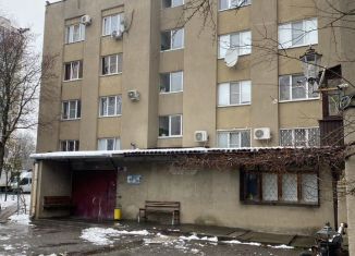 Продается 2-ком. квартира, 60 м2, Ставрополь, улица Ленина, 482