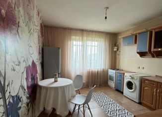 Продается 3-комнатная квартира, 72.3 м2, Орёл, улица Генерала Родина, 62