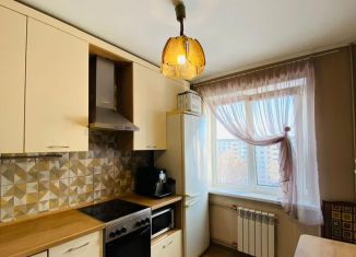 Продается трехкомнатная квартира, 70 м2, Алтайский край, улица Белинского, 14