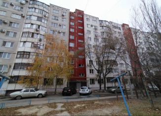 Сдается в аренду двухкомнатная квартира, 50 м2, Волгоград, улица Бажова, 7, Краснооктябрьский район