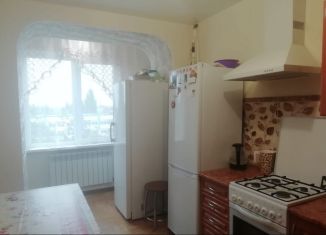 Трехкомнатная квартира в аренду, 60 м2, Маркс, проспект Строителей, 45