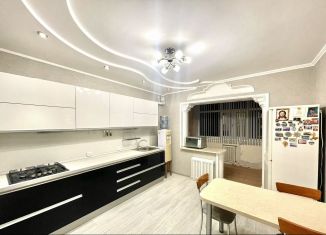 Продажа 2-комнатной квартиры, 77 м2, Ставрополь, улица Войтика, 27