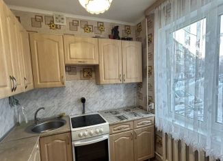 Продается трехкомнатная квартира, 57 м2, Алтайский край, Тихвинская улица, 34