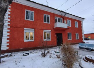 Продается 2-ком. квартира, 44.4 м2, Усолье-Сибирское, улица Суворова, 12