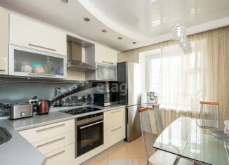 Продам 2-ком. квартиру, 48 м2, Тюмень, Пролетарская улица, 116