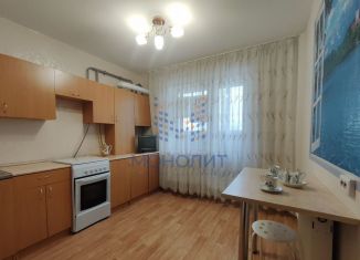 Продам 1-комнатную квартиру, 37.3 м2, Чебоксары, улица Чернышевского, 19к2