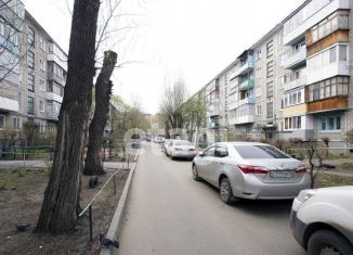 Продается 2-комнатная квартира, 43.9 м2, Омск, улица Гуртьева, 23