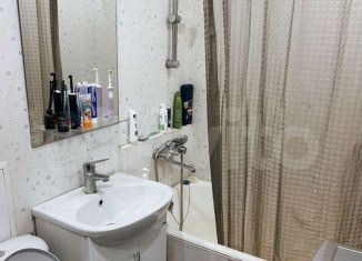 Продажа 3-ком. квартиры, 57 м2, Ковров, улица Чкалова, 50