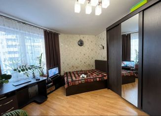 Продаю 1-комнатную квартиру, 43 м2, Екатеринбург, улица Краснолесья, 147