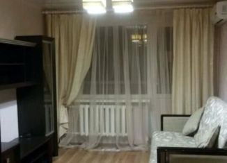 Сдается трехкомнатная квартира, 60 м2, Уфа, Айская улица, 56