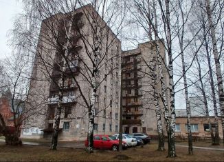 Продам комнату, 18 м2, Тихвин, 6-й микрорайон, 24