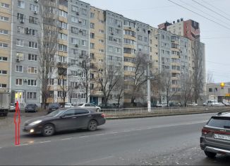 Продажа торговой площади, 11 м2, Волгоград, улица Константина Симонова, 28