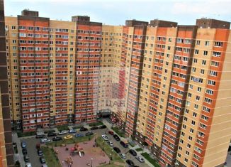 Продаю торговую площадь, 13.8 м2, посёлок городского типа Октябрьский, Спортивная улица, 2